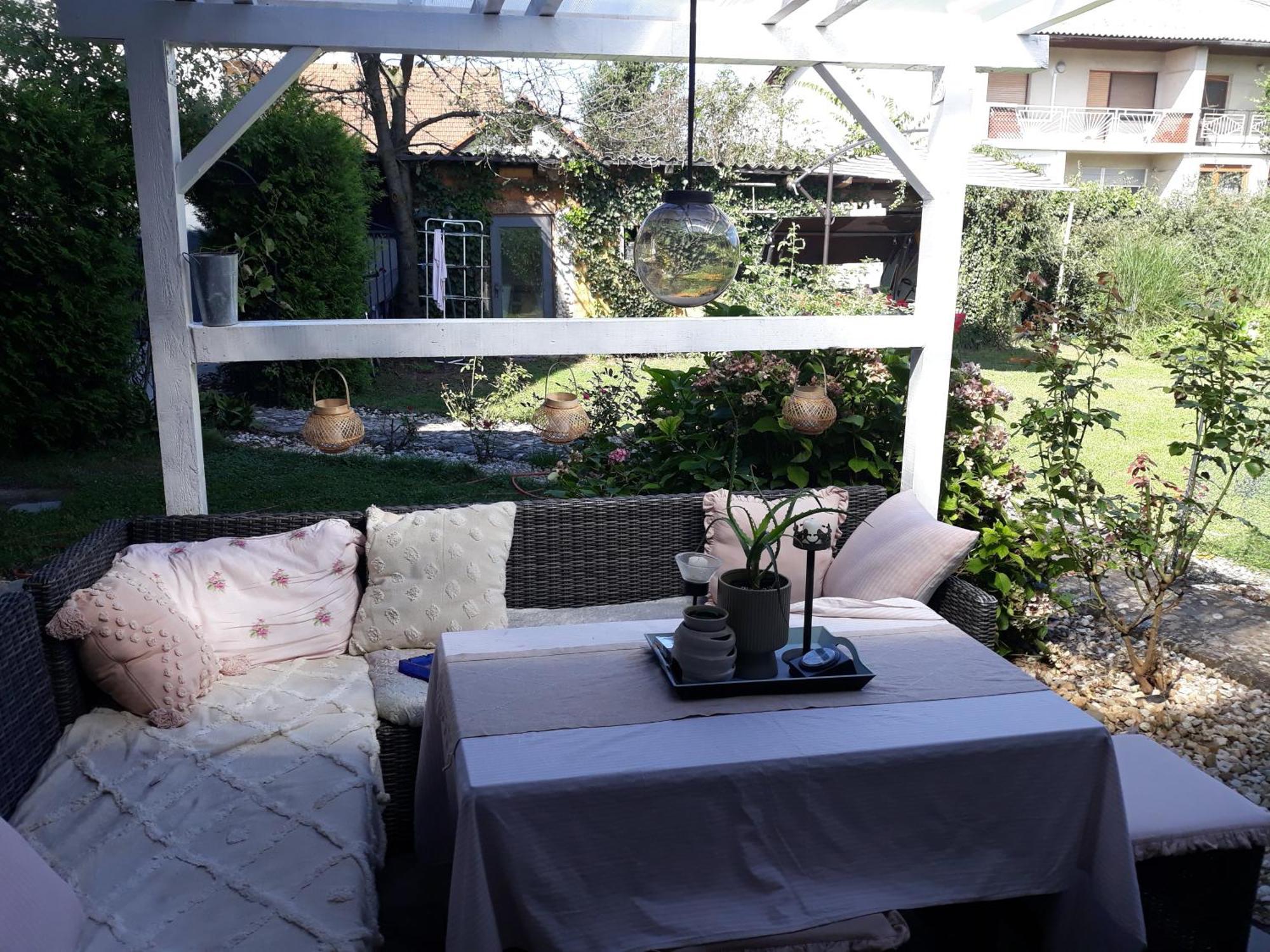 Art Room With Outdoor Living Ljubljana Exterior photo